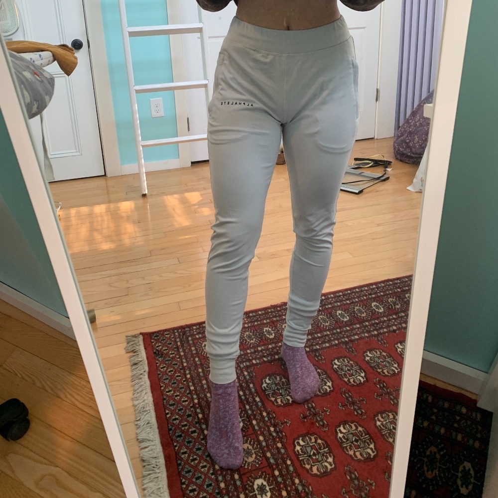 Alphalete Joggers